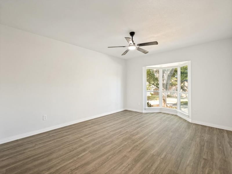2203 Valleydale Drive, Arlington TX 76013 - Photo 14