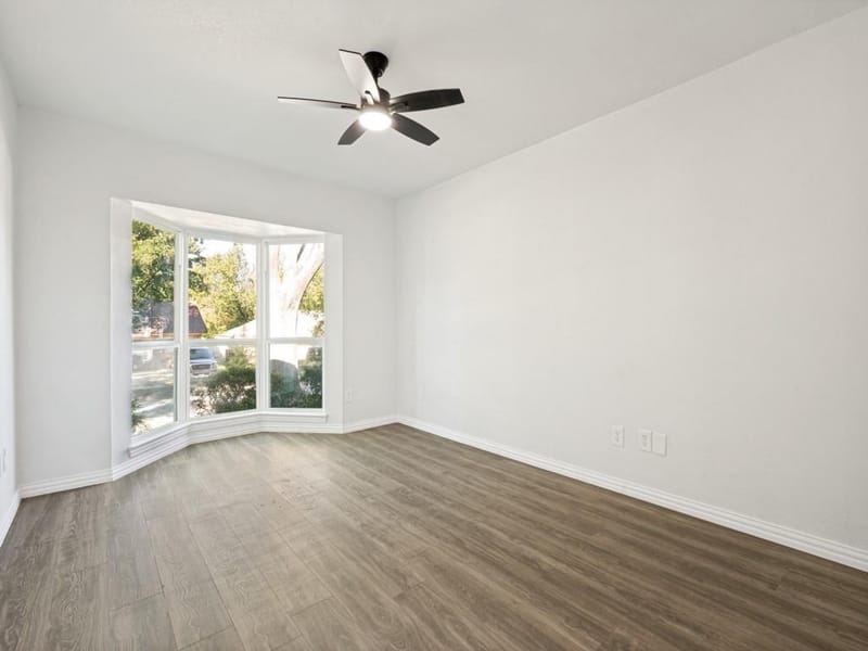2203 Valleydale Drive, Arlington TX 76013 - Photo 15
