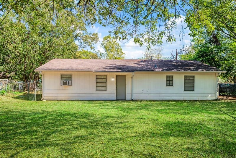 335 13th Street NW, Paris TX 75460 - Photo 14