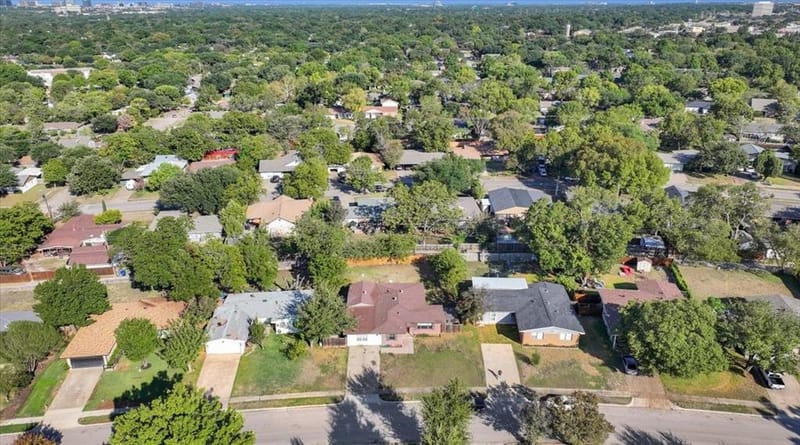 13521 Flagstone Lane, Dallas TX 75240 - Photo 37