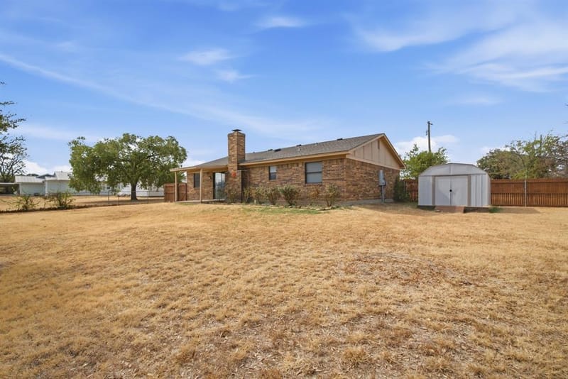 1526 W Bankhead, Weatherford TX 76086 - Photo 6