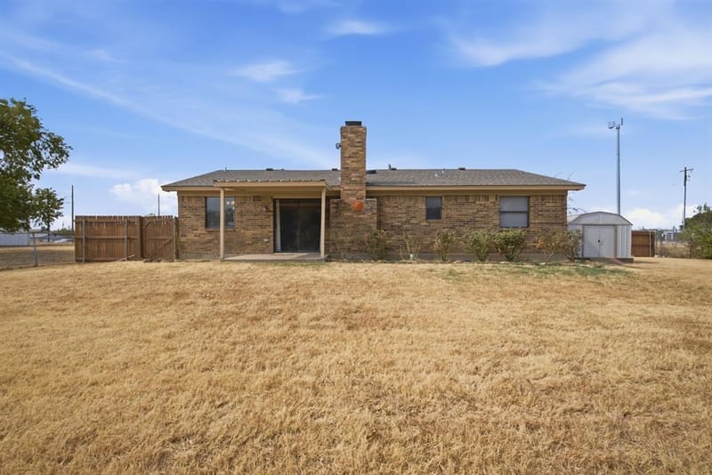 1526 W Bankhead, Weatherford TX 76086 - Photo 5