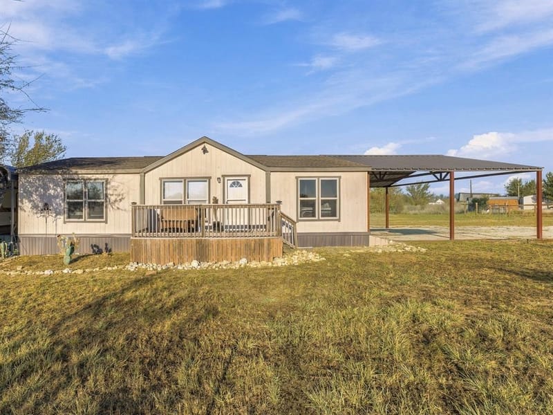 114 Sondra Lin Boulevard, Decatur TX 76234
