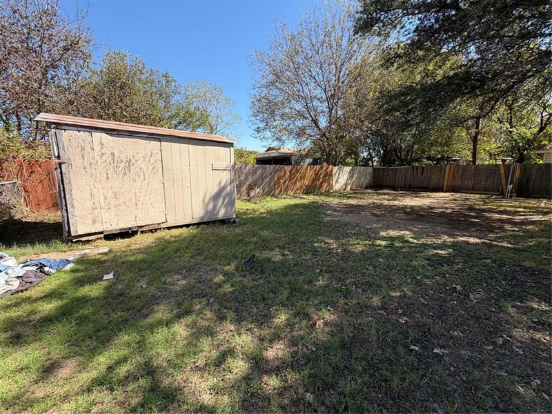 309 Boyd Street, Cleburne TX 76031 - Photo 9