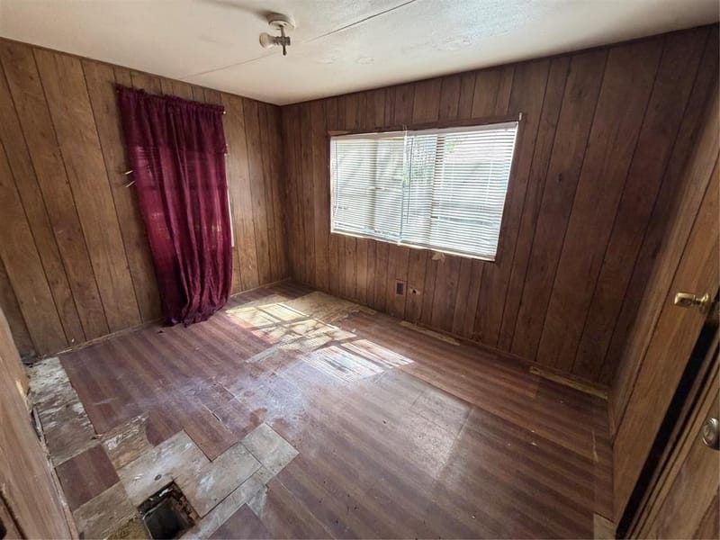 309 Boyd Street, Cleburne TX 76031 - Photo 24