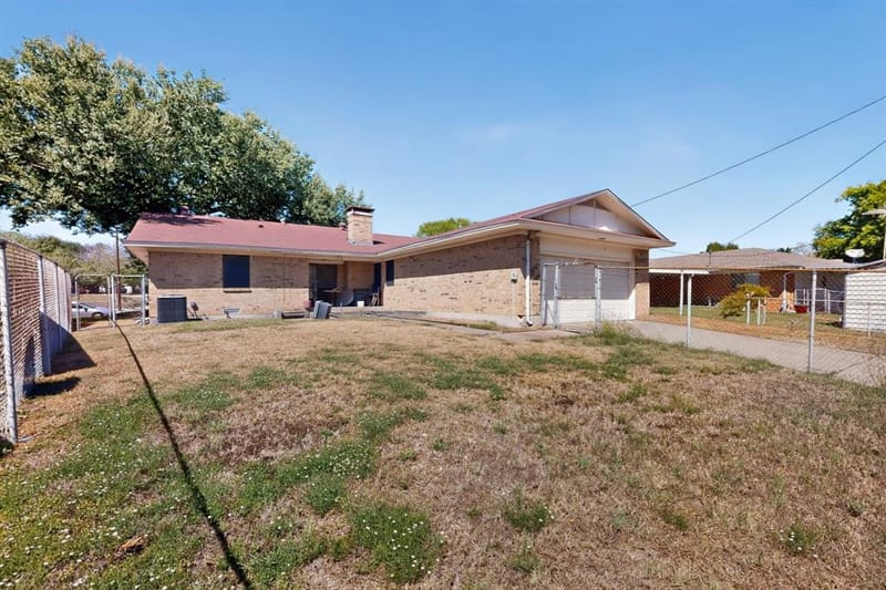 2616 Mossglen Drive, Dallas TX 75227 - Photo 17