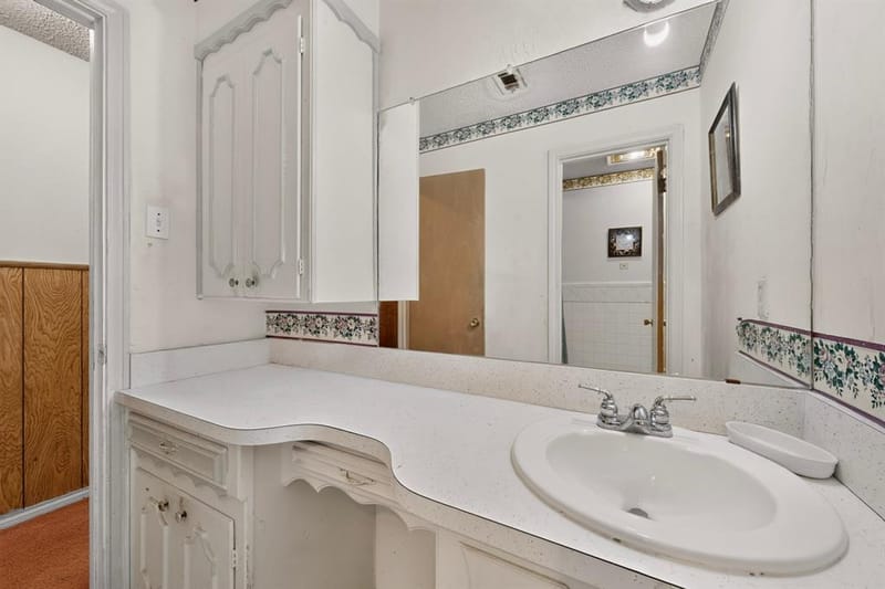 2616 Mossglen Drive, Dallas TX 75227 - Photo 15