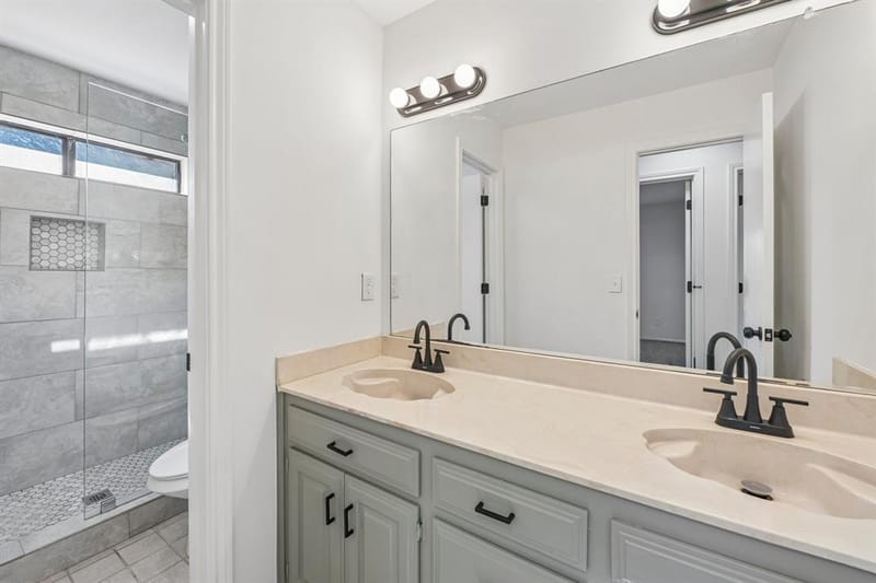 4913 Van Ness Street, Garland TX 75043 - Photo 14