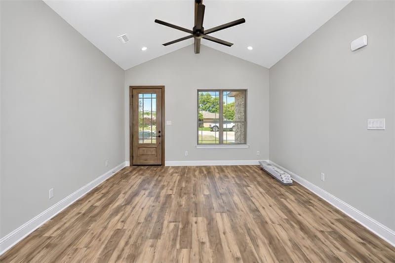 115 Wheeler Street, Glen Rose TX 76043 - Photo 4