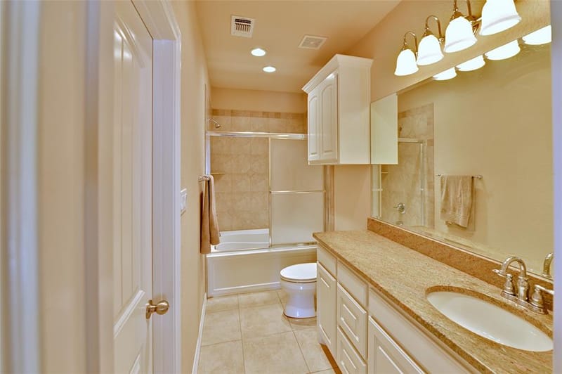 2541 Vineyard Drive, Granbury TX 76048 - Photo 17