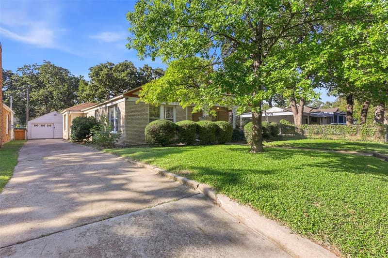 3104 Yucca Avenue, Fort Worth TX 76111 - Photo 6