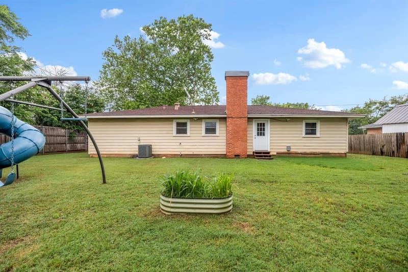 421 S 1st Street, Krum TX 76249 - Photo 7