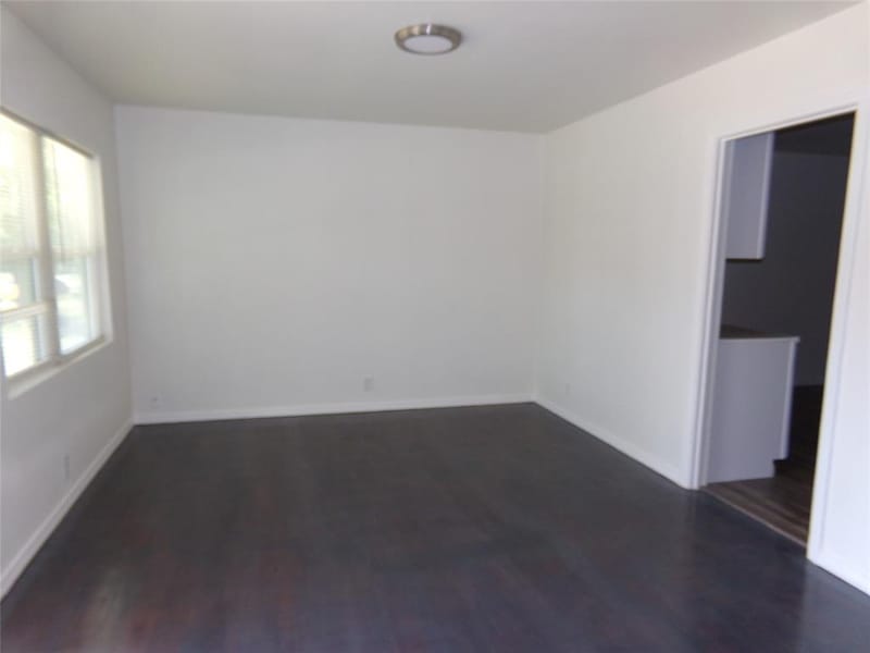 3423 Texas Drive, Dallas TX 75211 - Photo 4