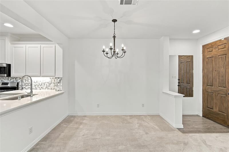 4270 Cascade Sky Drive, Arlington TX 76005 - Photo 6