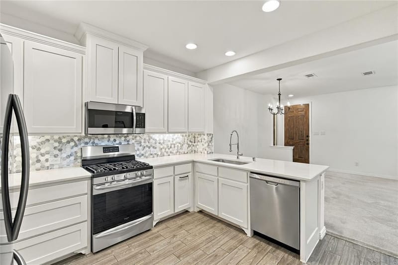 4270 Cascade Sky Drive, Arlington TX 76005 - Photo 8