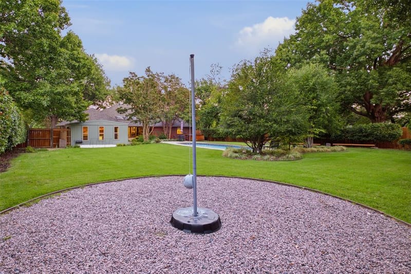 17415 Marianne Circle, Dallas TX 75252 - Photo 37