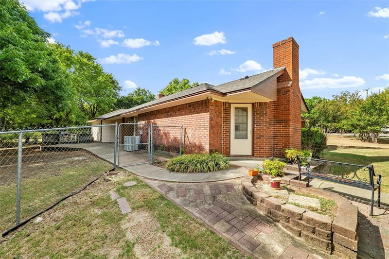 5030 Diamond Creek Drive, Midlothian TX 76065 - Photo 8
