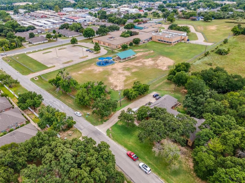 101 Oakwood Drive, Weatherford TX 76086 - Photo 17