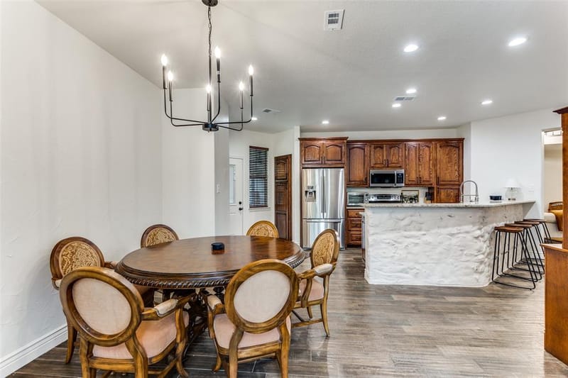 101 Oakwood Drive, Weatherford TX 76086 - Photo 7