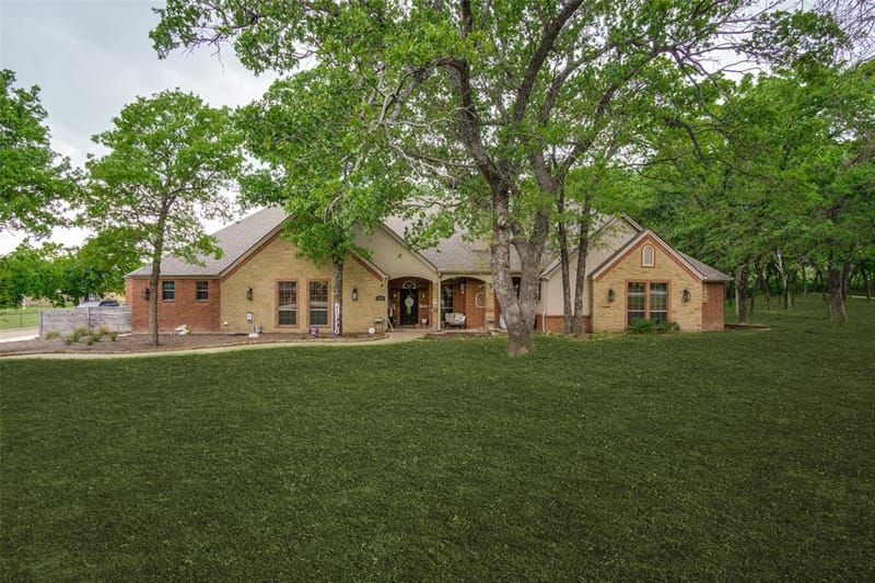 101 Oakwood Drive, Weatherford TX 76086