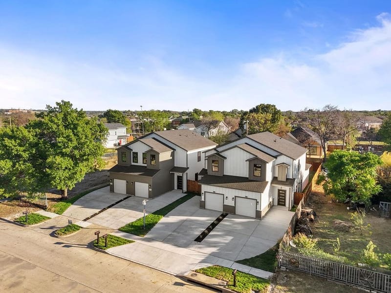 1630 Bessie Street, Fort Worth TX 76104 - Photo 2