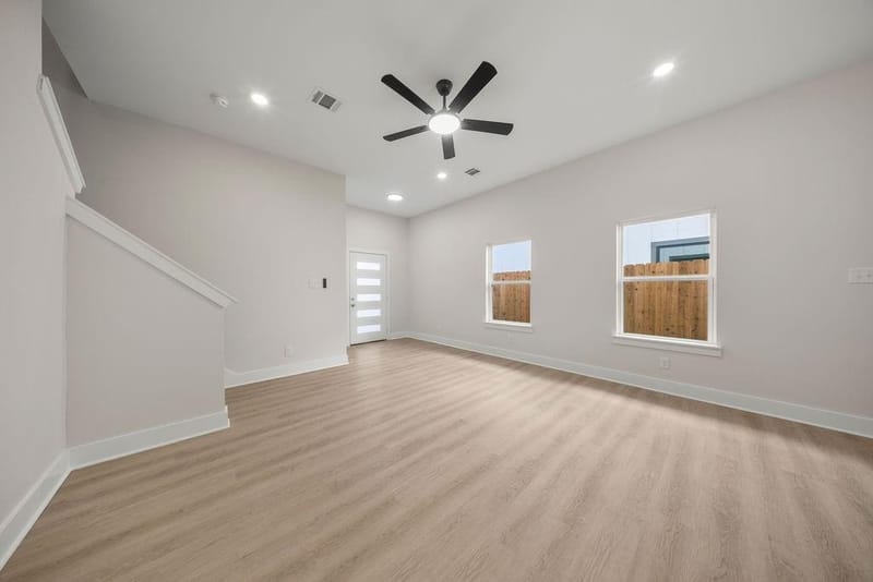 1630 Bessie Street, Fort Worth TX 76104 - Photo 8
