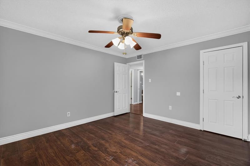 2801 Meandering Way, Bedford TX 76021 - Photo 27