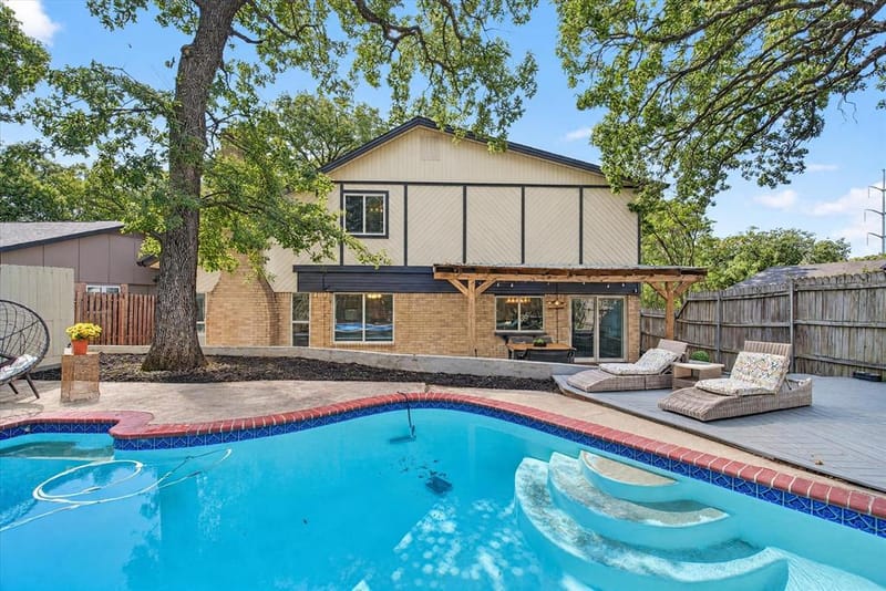2801 Meandering Way, Bedford TX 76021 - Photo 35