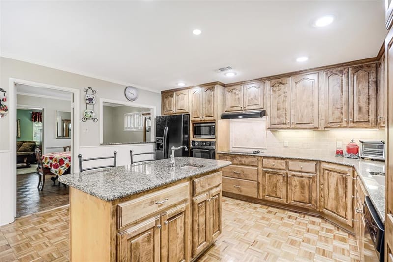 614 Winchester Drive, Richardson TX 75080 - Photo 6