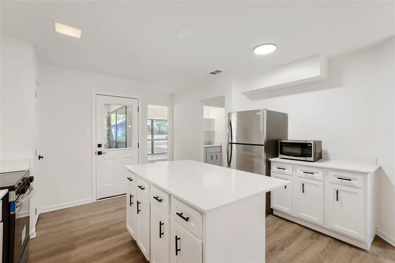 5812 Winding Woods Trail, Dallas TX 75227 - Photo 14