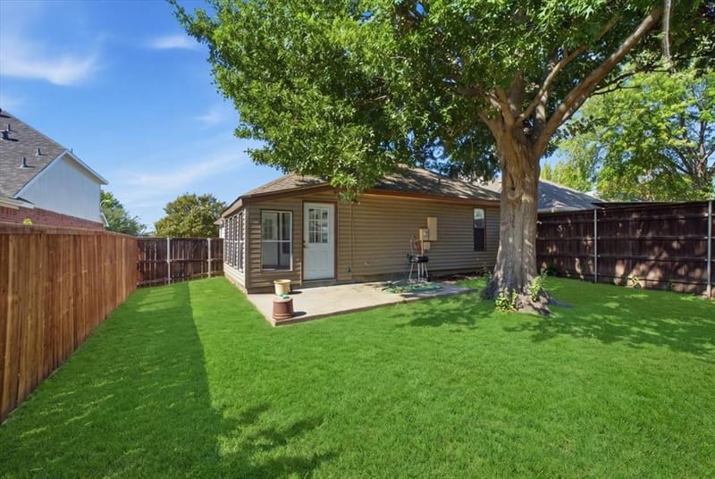 6812 Driffield Circle E, North Richland Hills TX 76182 - Photo 17
