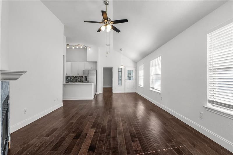 6812 Driffield Circle E, North Richland Hills TX 76182 - Photo 4