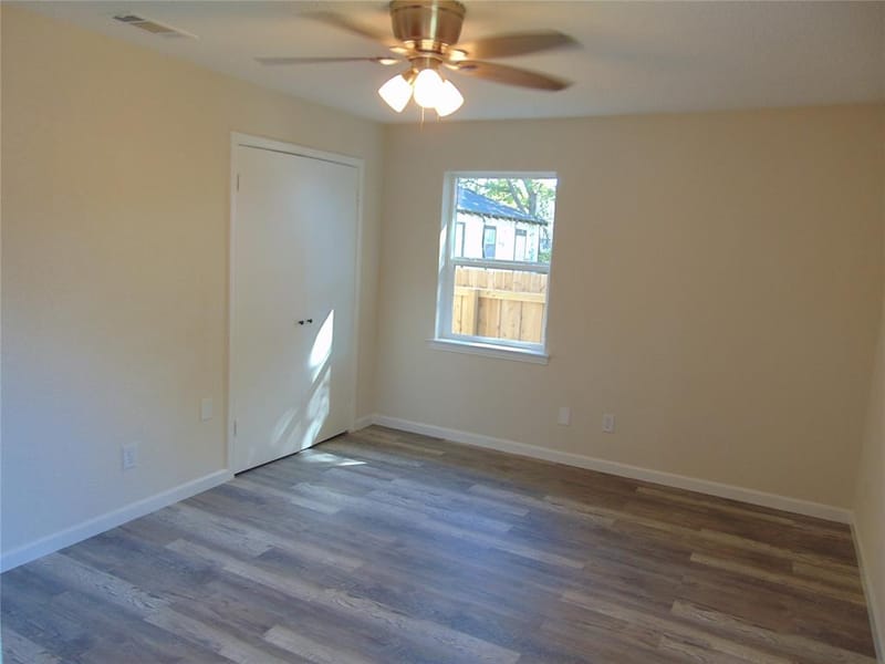 1741 Oak Hill Circle, Dallas TX 75217 - Photo 13