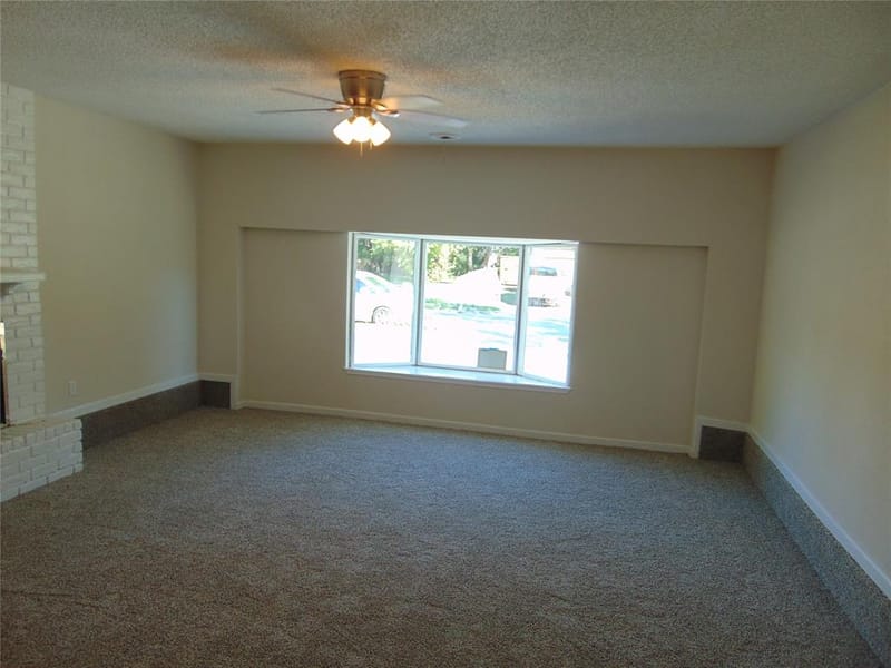 1741 Oak Hill Circle, Dallas TX 75217 - Photo 7
