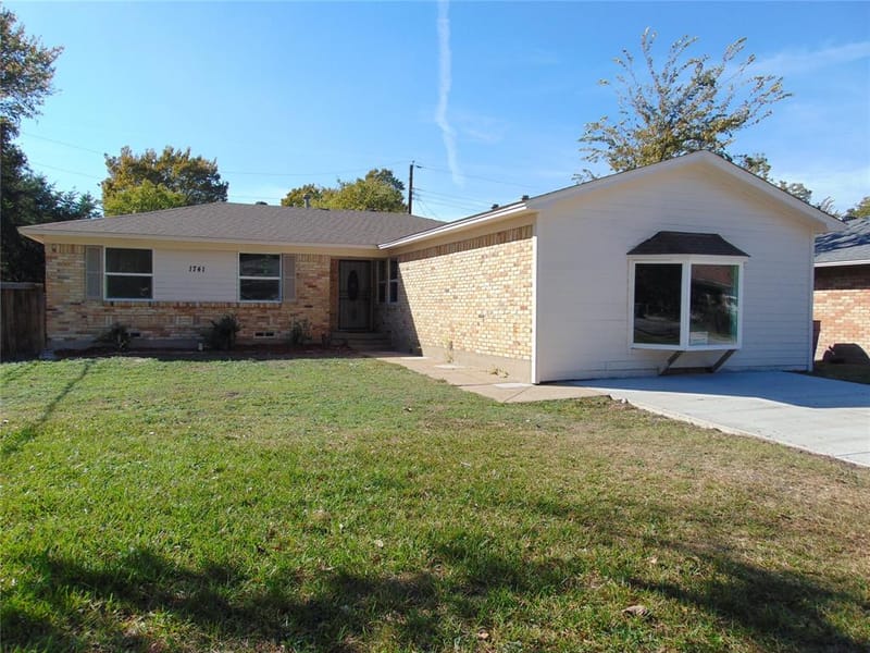 1741 Oak Hill Circle, Dallas TX 75217 - Photo 18