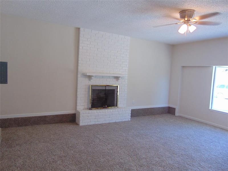 1741 Oak Hill Circle, Dallas TX 75217 - Photo 4