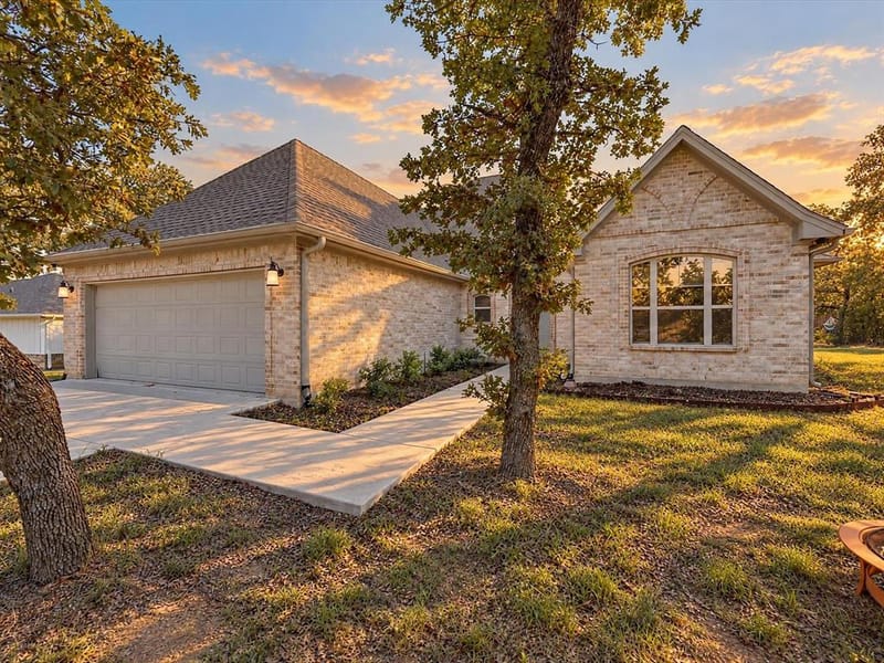 196 Bridwell Lane, Runaway Bay TX 76426
