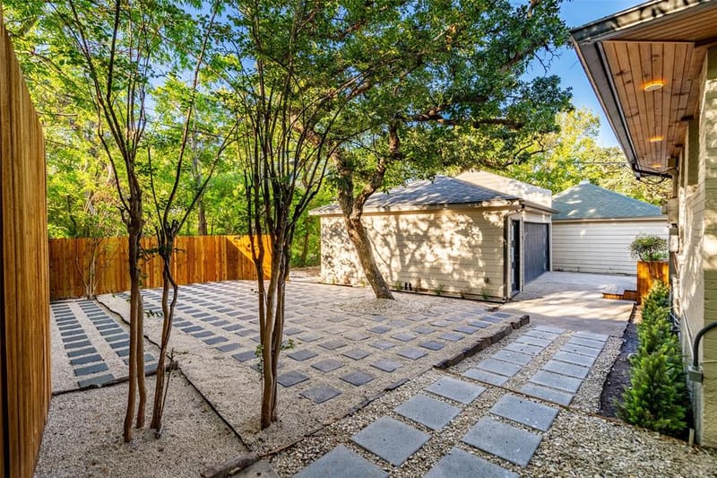 1439 Junior Drive, Dallas TX 75208 - Photo 39