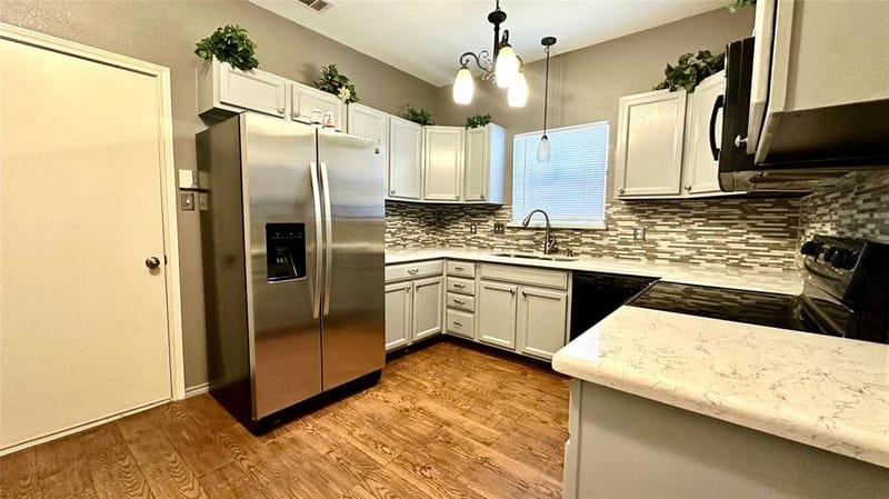 1402 Peregrine Street, Lewisville TX 75077 - Photo 7