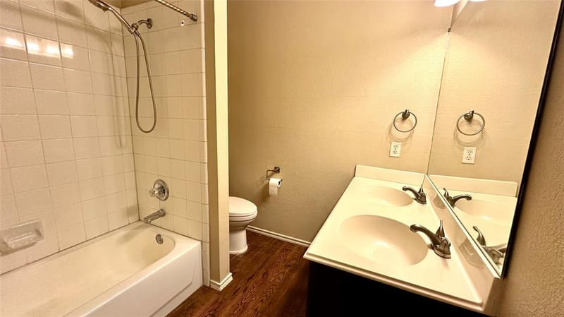 1402 Peregrine Street, Lewisville TX 75077 - Photo 9