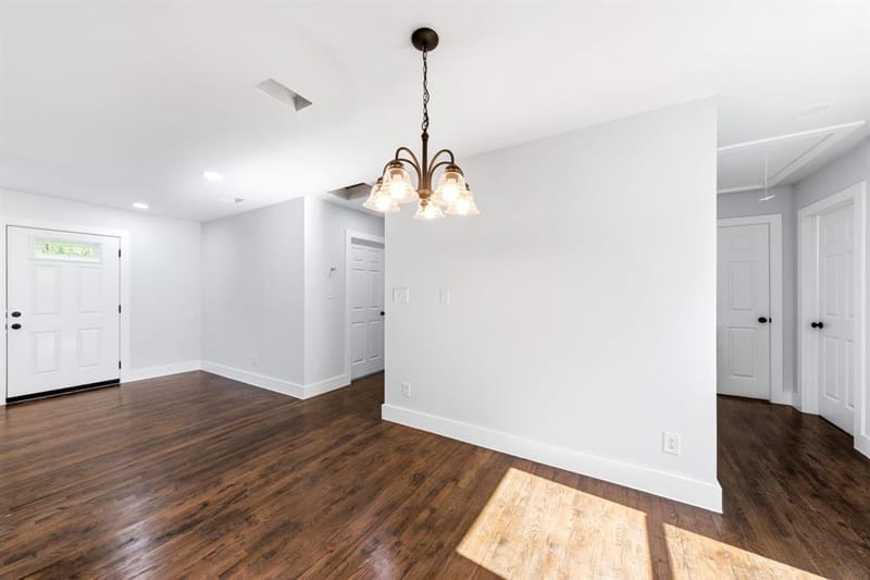 1239 Tarpley Avenue, Dallas TX 75211 - Photo 2