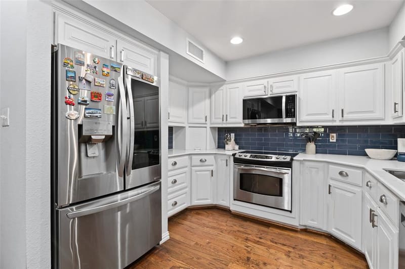 301 N Lyon Street, Tom Bean TX 75491 - Photo 16