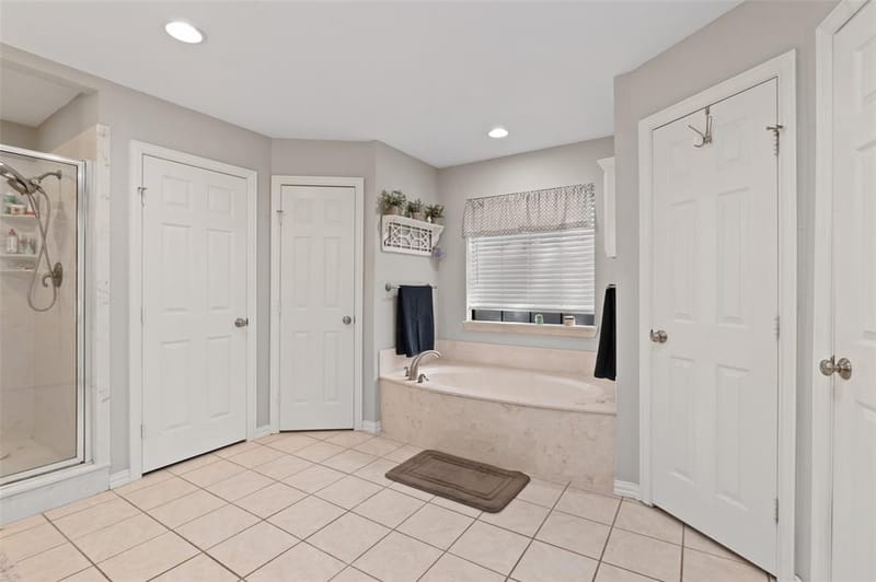 301 N Lyon Street, Tom Bean TX 75491 - Photo 20