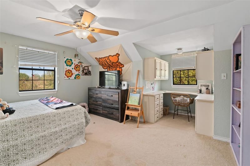 301 N Lyon Street, Tom Bean TX 75491 - Photo 24