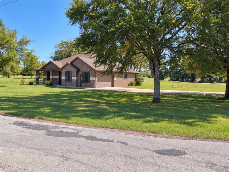 105 Deer Trail, Kerens TX 75144 - Photo 2