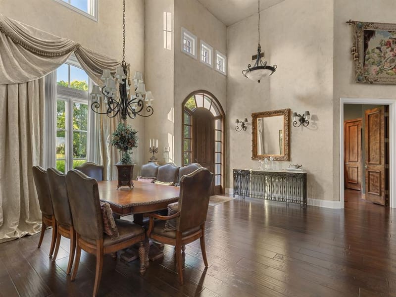 2125 Bradford Park, Fort Worth TX 76107 - Photo 5