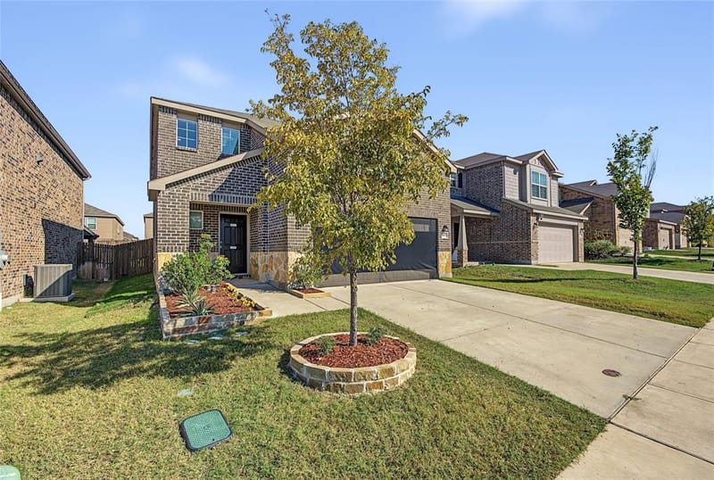 819 Ozark Path, Princeton TX 75407 - Photo 2