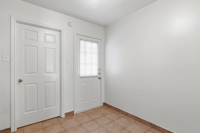 119 Larchbrook Drive, DeSoto TX 75115 - Photo 12