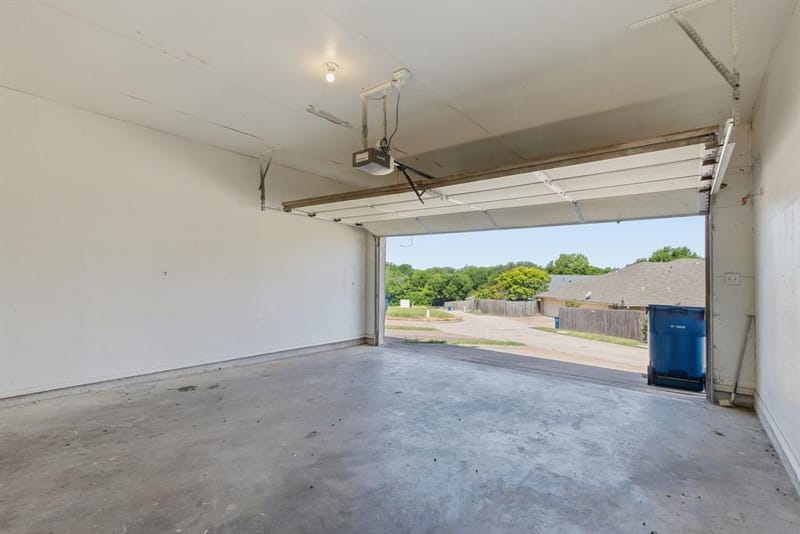 119 Larchbrook Drive, DeSoto TX 75115 - Photo 25