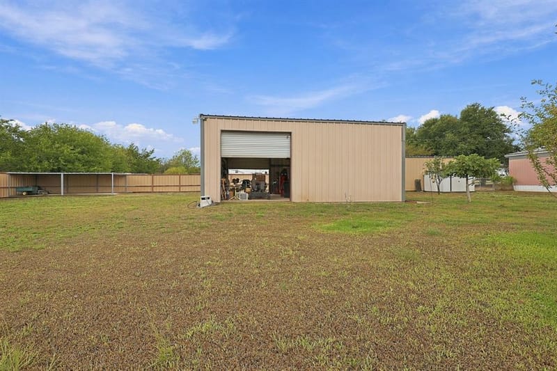 510 Oak Dell Lane, Red Oak TX 75154 - Photo 2